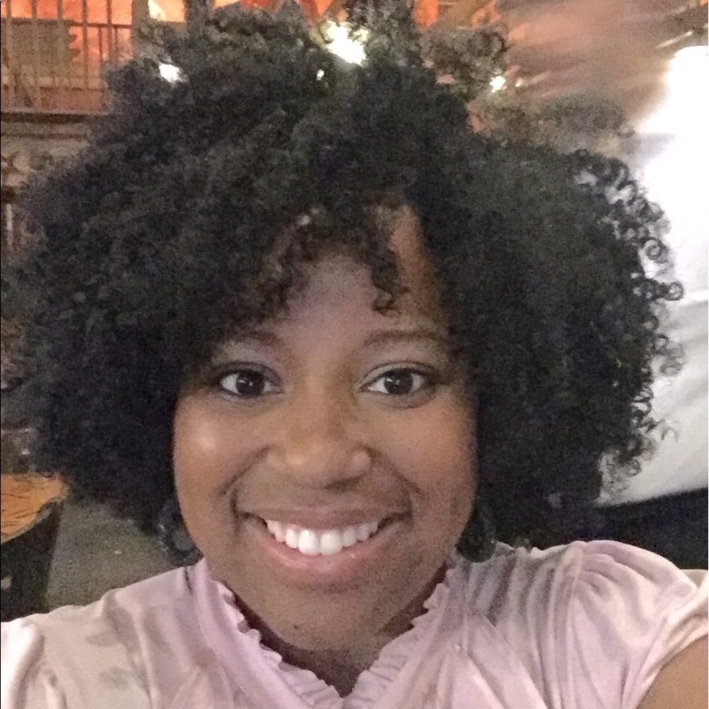 Meet your Posher, Danella